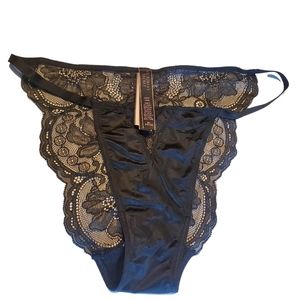 Victoria Secret NEW (M) lace panties